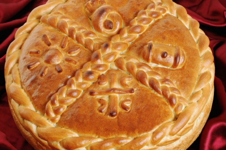 Παραδοσιακή συνταγή για Χριστόψωμο ή Χριστοκουλούρα: Το πιο γλυκό ψωμί του  χρόνου | Arcadia Portal
