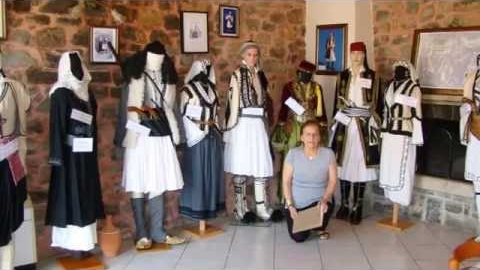 Παρουσίαση Παροδοσιακής φορεσιάς στα Λαγκάδια